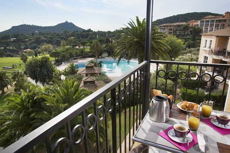Hotel De L'Esterel Pierre & Vacances Saint-Raphaël Buitenkant foto
