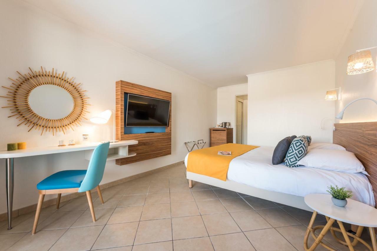 Hotel De L'Esterel Pierre & Vacances Saint-Raphaël Kamer foto